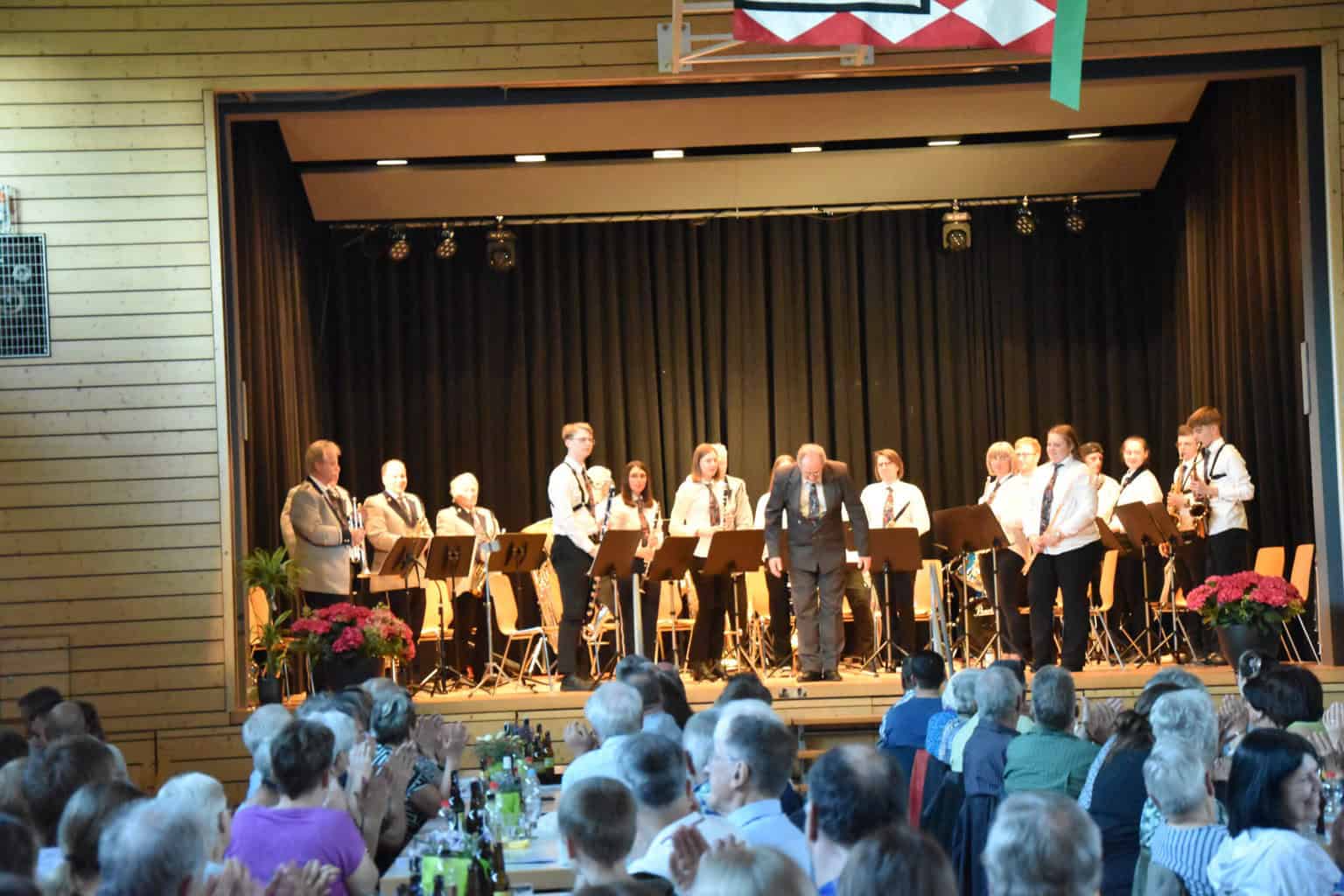DSC_0037 Hier noch in alter Uniform (wer noch reinpasste...)